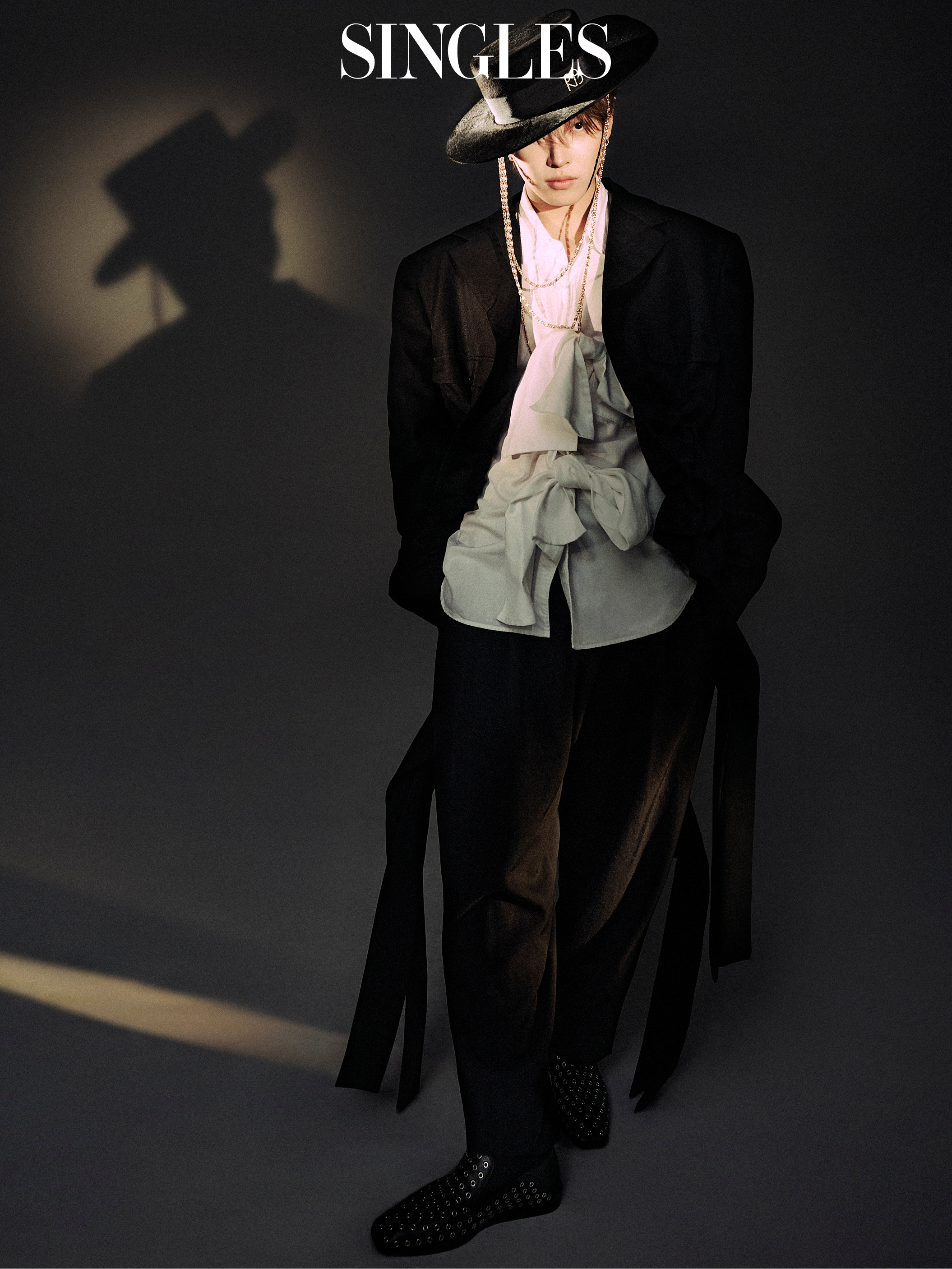 에이티즈 홍중의 싱글즈 12웧 호 화보이미지 